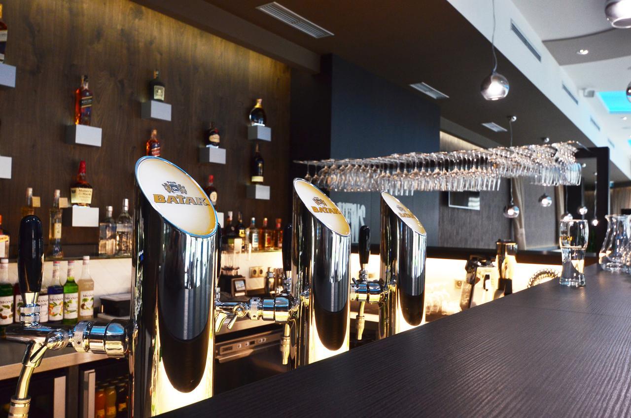 AZUL Hotel&Restaurant Partizánske Eksteriør bilde