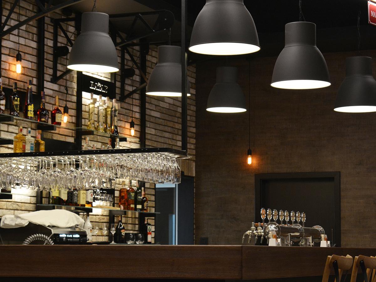 AZUL Hotel&Restaurant Partizánske Eksteriør bilde